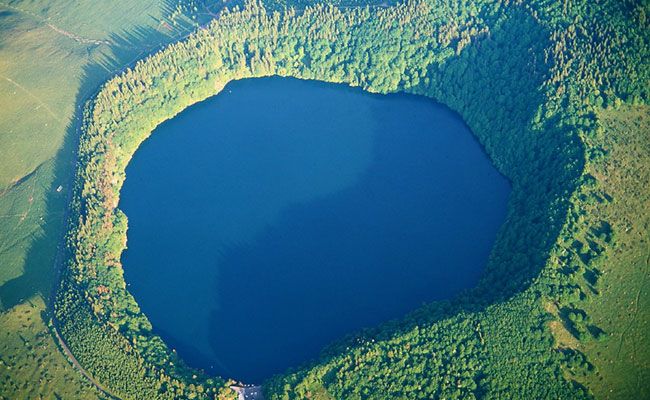 The Pavin lake